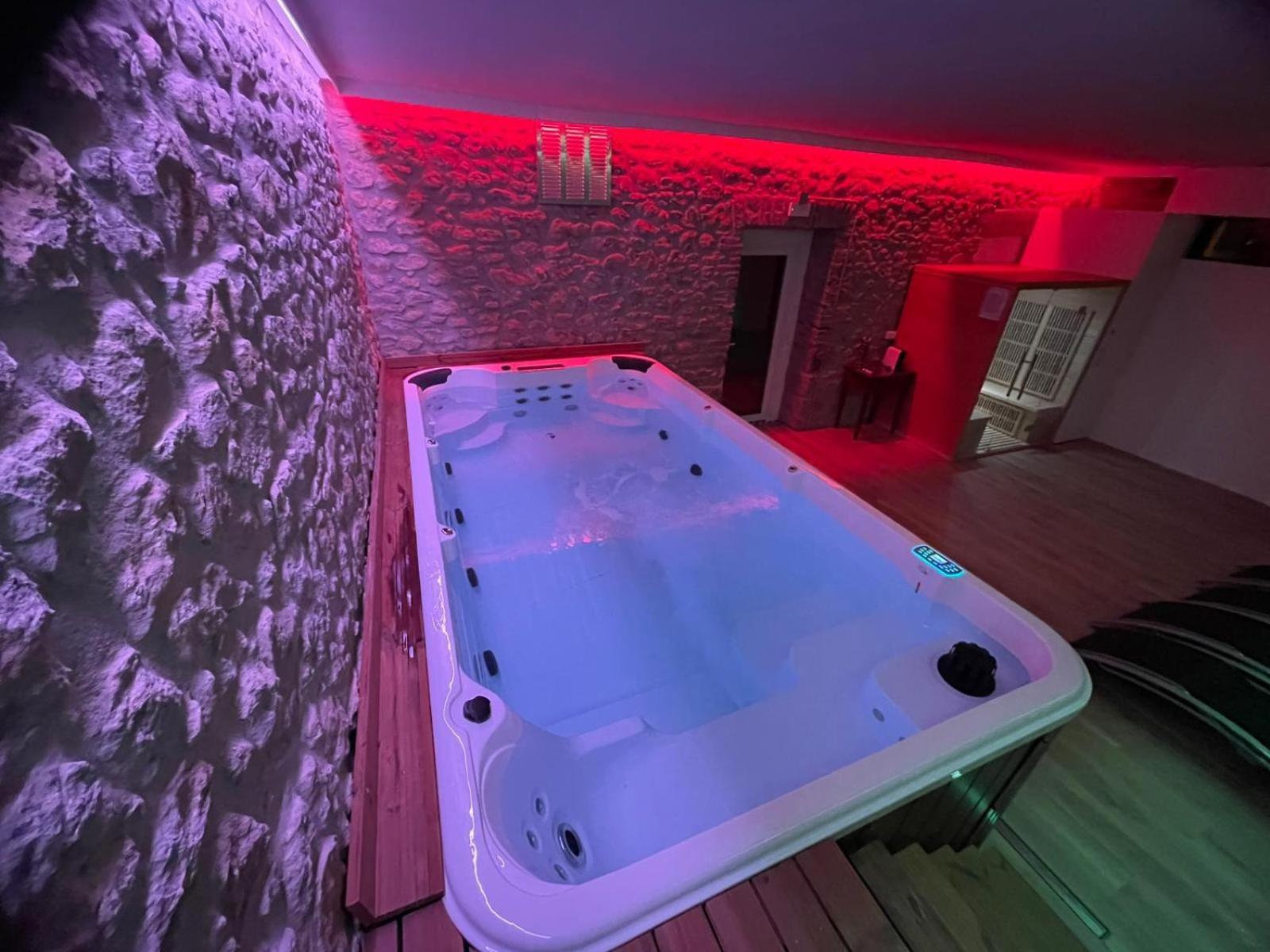 Novecento Luxury&Spa Residence 4 Stelle Montese Εξωτερικό φωτογραφία